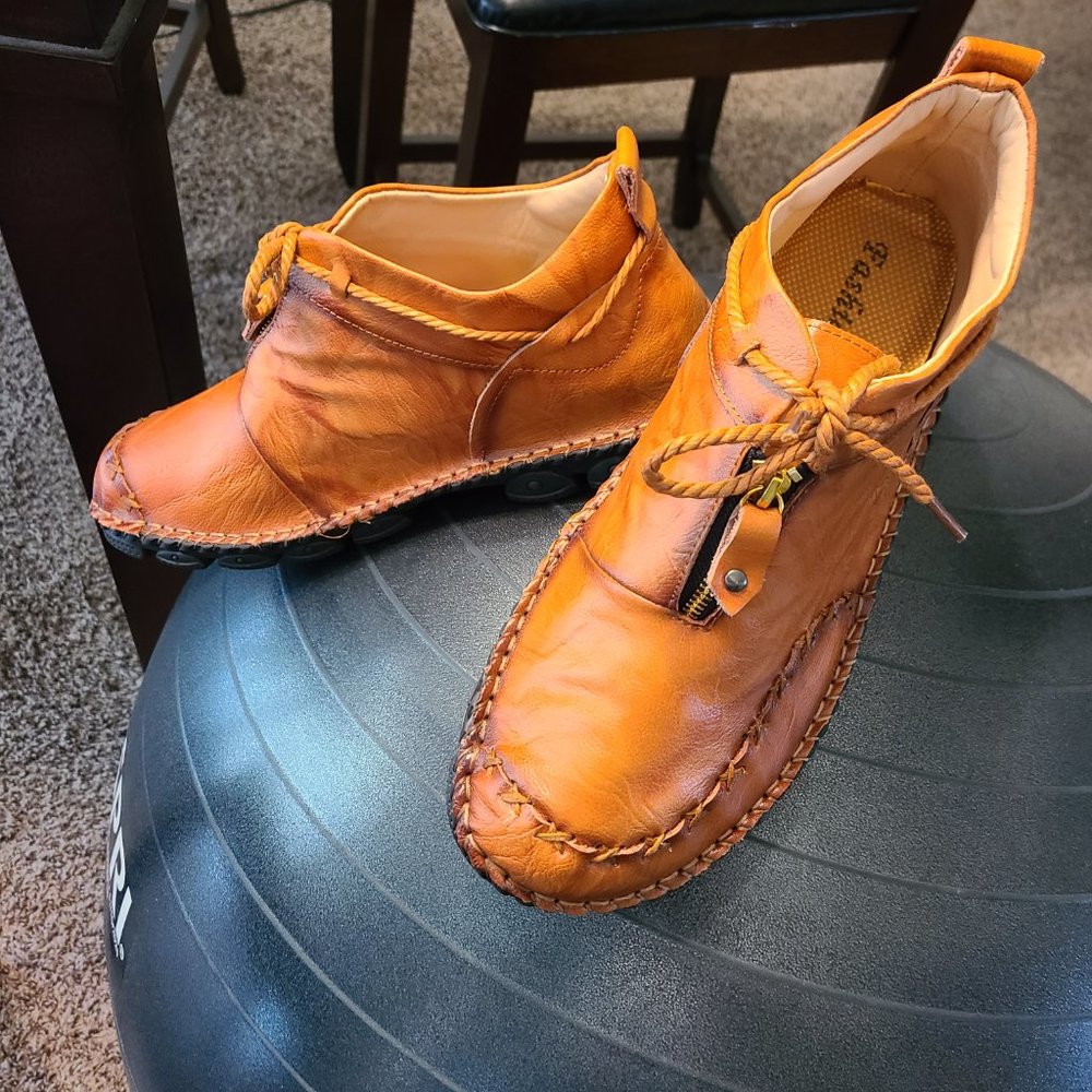 BRAND NEW MENS LEATHER MENS MOCCASINS SIZE 13! - Picture 2 of 5
